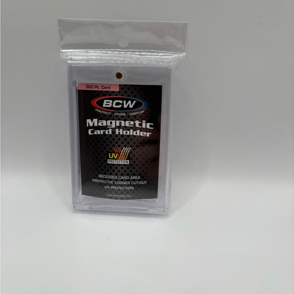 BCW 1-MCH-360 Magnetic Sports/Trading Card Holder - 360 Pt. Cards. - Picture 2 of 3